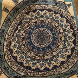 Blue and white wall hang